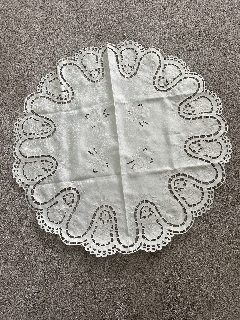 Vintage Beige Round Cutwork Lace Table Topper